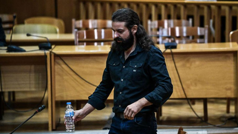 Δίκη Χρυσής Αυγής: Ο πατέρας του Μπαρμπαρούση κατέθεσε ως μάρτυρας στο δικαστήριο