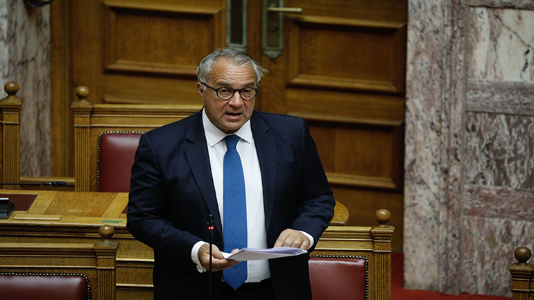 Βορίδης: Μετατρέπεται σε κακούργημα ο βασανισμός ζώων