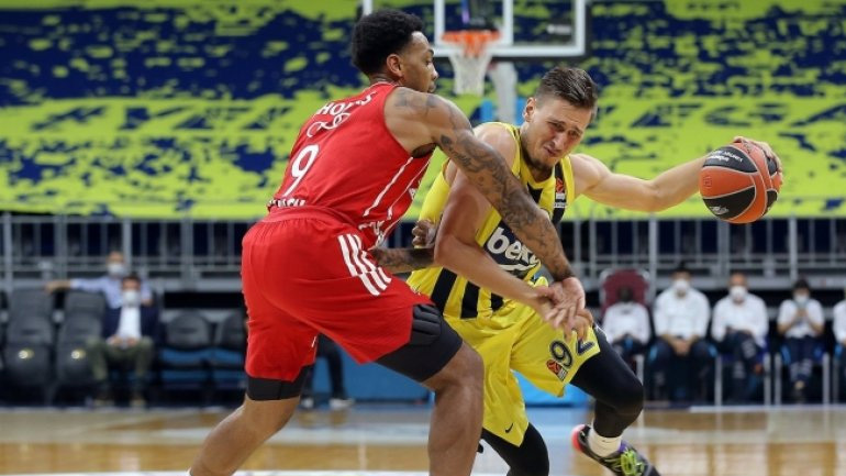 «Διπλό» με επική ανατροπή για την Μπάγερν κόντρα στη Φενερμπαχτσέ