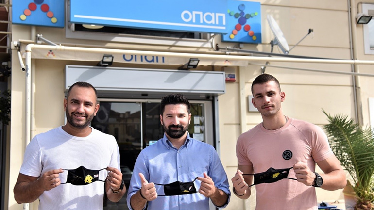 Quiz-έκπληξη στα πρακτορεία ΟΠΑΠ – Απάντησαν σωστά και κέρδισαν μάσκα της αγαπημένης τους ομάδας