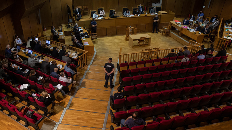 «Τα παίζουν όλα» οι καταδικασμένοι Χρυσαυγίτες για να αποφύγουν τη φυλακή «Τα παίζουν όλα» οι καταδικασμένοι Χρυσαυγίτες για να αποφύγουν τη φυλακή