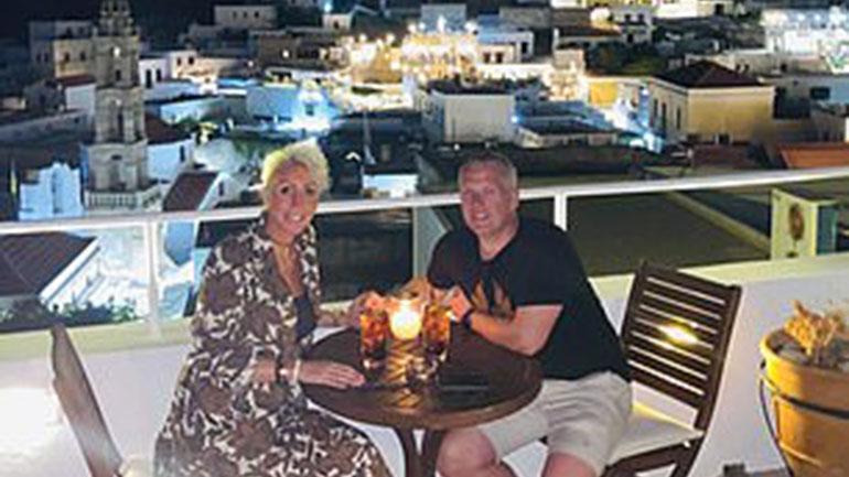 Βρετανίδα περιγράφει τις άθλιες συνθήκες διαμονής της στη Ρόδο αφότου διαγνώστηκε θετική στον κορωνοϊό