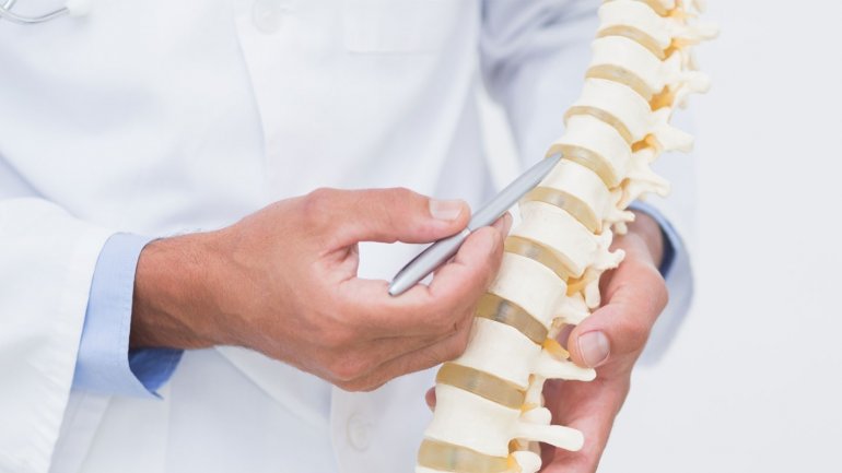 Παγκόσμια Ημέρα Σπονδυλικής Στήλης: Γιατί να επιλέξω την ενδοσκοπική χειρουργική;