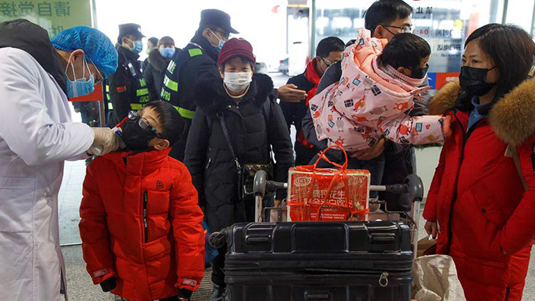 Γερμανός ιολόγος: Αυστηρά μέτρα όταν ξεπερνιέται το όριο των 35 κρουσμάτων ανά 100.000 κατοίκους