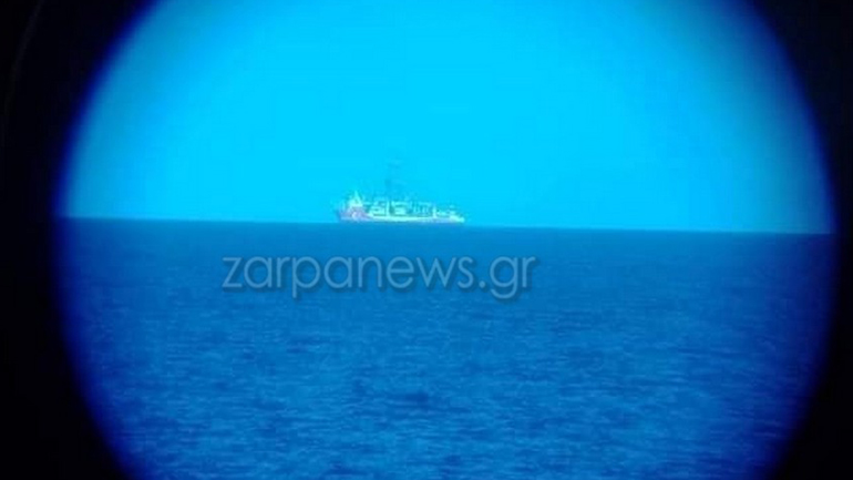 Εικόνες από το τουρκικό γεωτρύπανο Κανουνί, που πλέει συνοδεία πολεμικών σκαφών