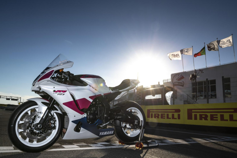 Πανέμορφη η replica του 2020...