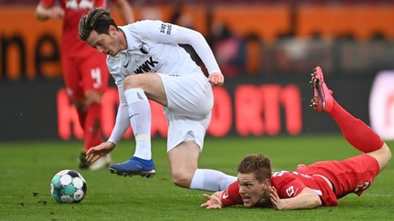 Γερμανία: Νίκη κορυφής για τη Λειψία, «διπλό» για την Ντόρτμουντ