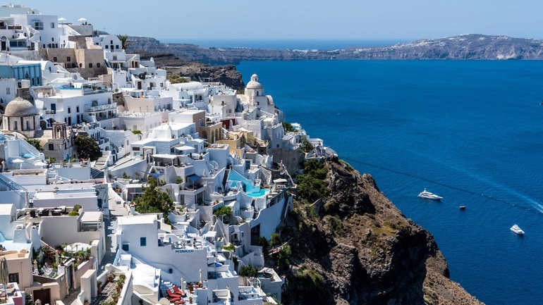 Σαντορίνη: Προγραμματισμένες διακοπές ρεύματος μέχρι την Τρίτη