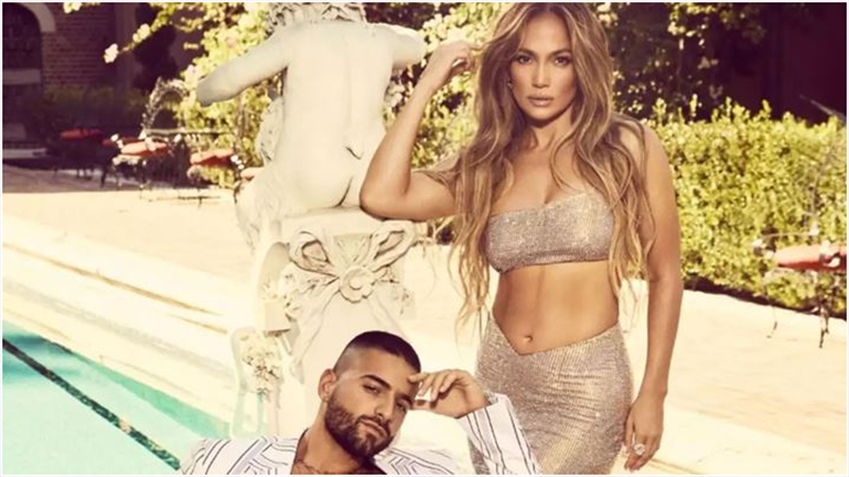 H Jennifer Lopez ποζάρει με δημιουργία Celia Kritharioti Couture
