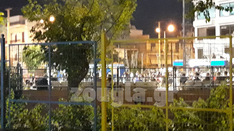 Πάρτι συνωστισμού σε γήπεδο στο Περιστέρι – Τα… στραβά μάτια έκαναν οι Αρχές