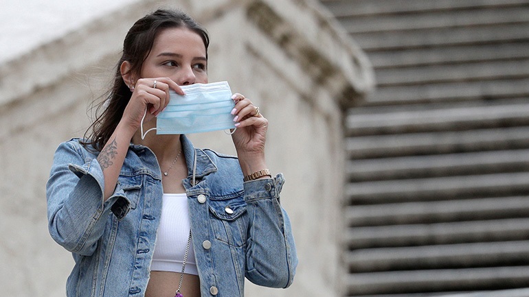 Η Ελβετία κατέγραψε 8.737 νέα κρούσματα κορωνοϊού μέσα στο Σαββατοκύριακο