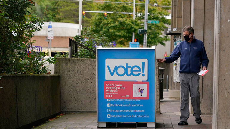 ΗΠΑ: Ρεκόρ οι ψηφιακές εγγραφές ψηφοφόρων ενόψει των αμερικανικών εκλογών