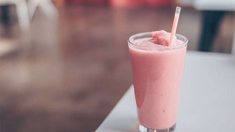 Τι συμβαίνει στο σώμα σου εάν πίνεις ένα smoothie κάθε μέρα