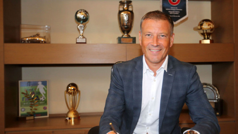 Κλάτενμπεργκ: «Υπάρχει ανθρώπινος παράγοντας στη γραμμή οφσάιντ του VAR»