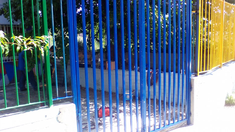 Σοκ στο Αγρίνιο: Άνδρας αυνανιζόταν σε δημοτικό σχολείο φορώντας γυναικεία εσώρουχα