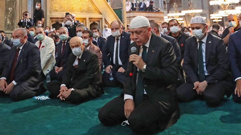 Θρησκευτικός πόλεμος του Ερντογάν στο Ναγκόρνο Καραμπάχ