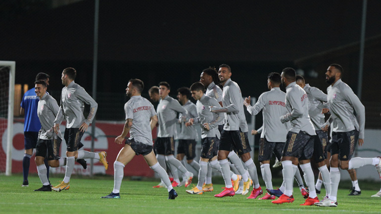 Ολυμπιακός: Δεν ανακοίνωσε αποστολή ο Μαρτίνς, όλη η ομάδα στο ξενοδοχείο