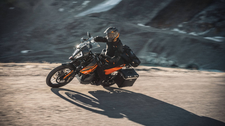 Η KTM παρουσίασε την «απλή» έκδοση του 890 Adventure