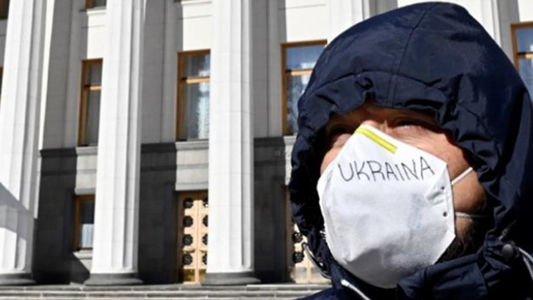 Νέος αριθμός ρεκόρ θανάτων από Covid-19 στην Ουκρανία