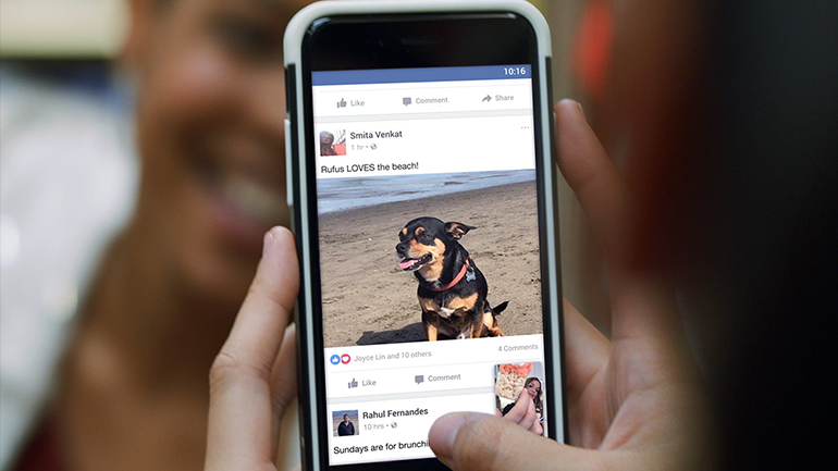 To Facebook δοκιμάζει νέο News Feed για τα κινητά