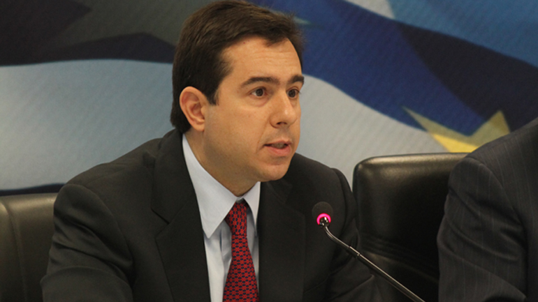 Στο Λονδίνο ο Μηταράκης για το μεταναστευτικό