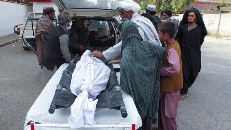 Αφγανιστάν: Τουλάχιστον 15 νεκροί από ποδοπάτημα έξω από το προξενείο του Πακιστάν
