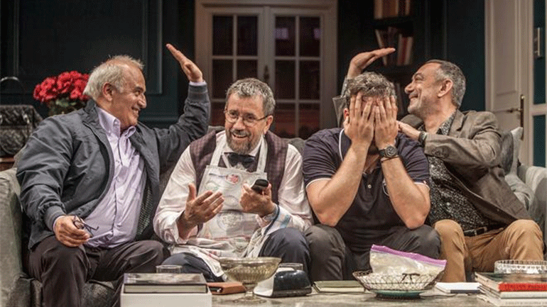 Το Δείπνο Ηλιθίων επιστρέφει στο θέατρο Κάππα