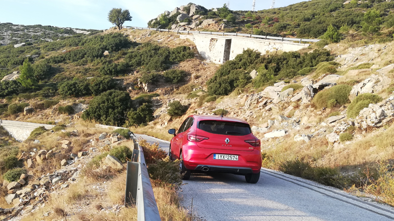 Προσφέρεται με 5 χρόνια εργοστασιακή εγγύηση