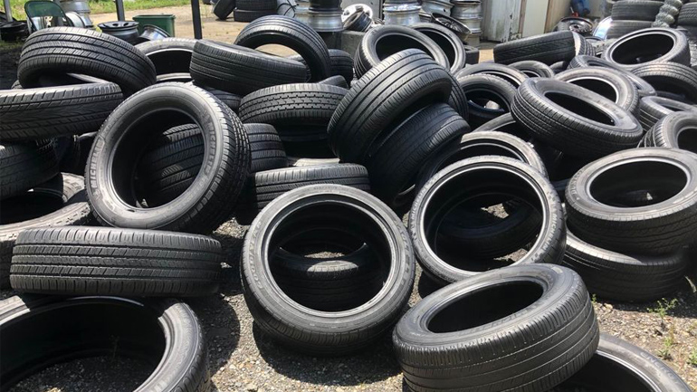 Δεν θέλεις να… ξέρεις τι έδειξε έρευνα για αγορά μεταχειρισμένων ελαστικών από το διαδίκτυο