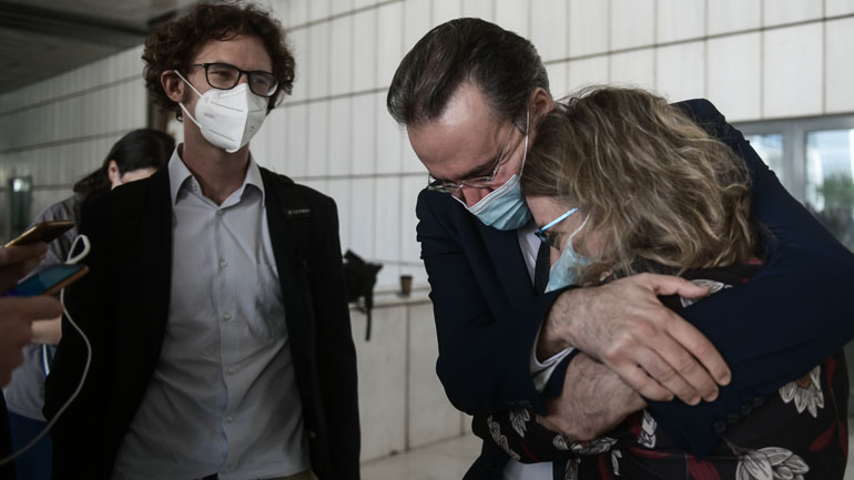 Δικηγόροι οικογένειας Φύσσα για καταδίκη Χρυσής Αυγής: Ο αγώνας συνεχίζεται, μέσα και έξω από τα δικαστήρια