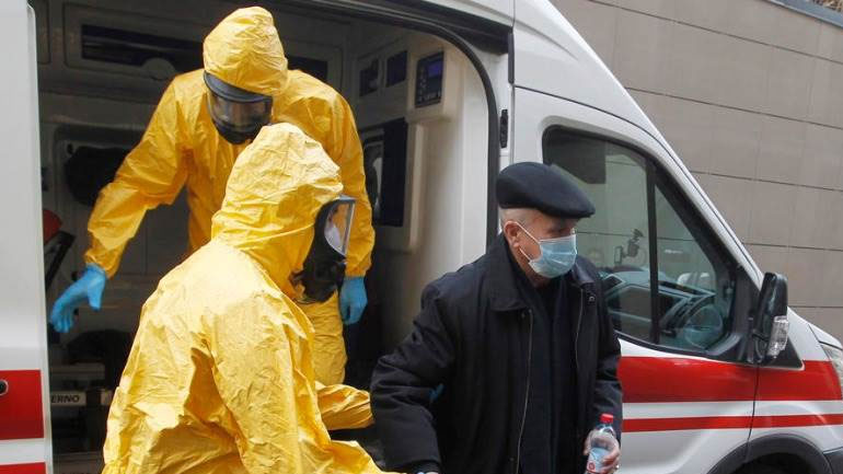 Νέο ρεκόρ ημερήσιων κρουσμάτων κορωνοϊού στην Ουκρανία