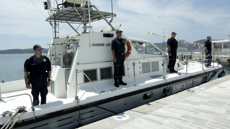 Την παράνομη διακίνηση 50 μεταναστών μπλόκαρε το Λιμενικό σε περιοχή της Πρέβεζας