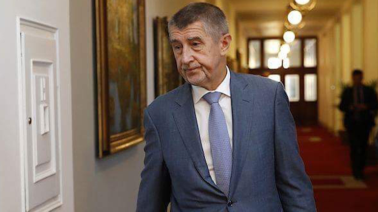 Την παραίτηση του υπ. Υγείας ζήτησε ο Τσέχος πρωθυπουργός για… παραβίαση μέτρων κατά του κορωνοϊού Την παραίτηση του υπ. Υγείας ζήτησε ο Τσέχος πρωθυπουργός για… παραβίαση μέτρων κατά του κορωνοϊού