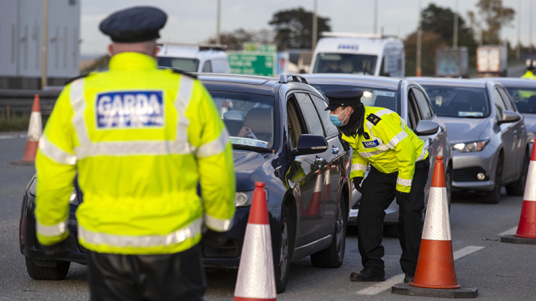 Ιρλανδία: Η αστυνομία συνέλαβε 11 άτομα που διαδήλωναν εναντίον των περιοριστικών μέτρων