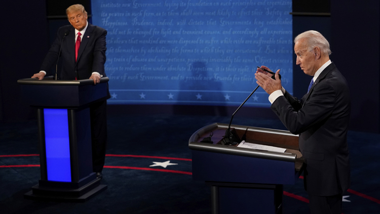 Μπάιντεν: Ο Τραμπ ασκεί «εγκληματική» πολιτική έναντι των ανήλικων παράτυπων μεταναστών