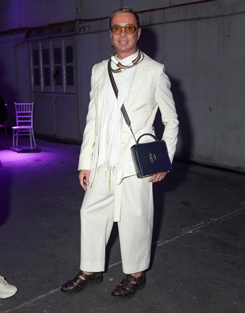 Λάκης Γαβαλάς