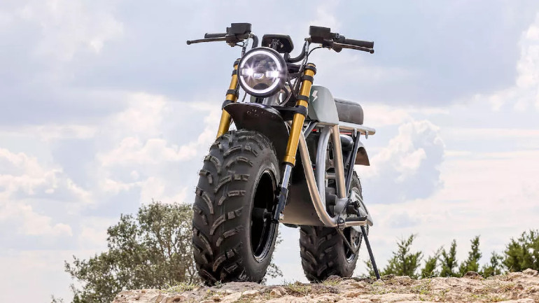 Ηλεκτρικό δίκυκλο που κινείται και στο νερό! Ηλεκτρικό δίκυκλο που κινείται και στο νερό!