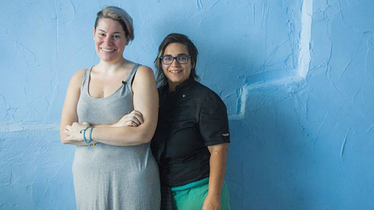 Η Ντέμη του MasterChef χώρισε από τη σύζυγό της Άλκηστη μετά από εννιά χρόνια σχέσης