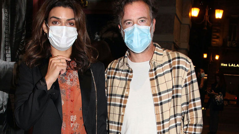 Τόνια Σωτηροπούλου-Κωστής Μαραβέγιας: Θεατρική βραδιά για το ερωτευμένο ζευγάρι