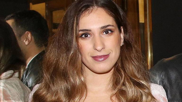 Η εξομολόγηση της Αντιγόνης Ψυχράμη: «Με βγάλανε έξω με το όπλο, με πέταξαν και…»