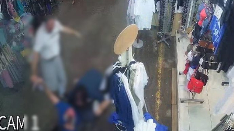 Άγριο ξύλο ανάμεσα σε καταστηματάρχες μέσα στη Δημοτική Αγορά Χανίων