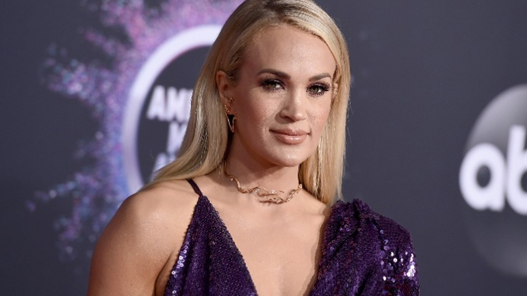 Η Κάρι Άντεργουντ Κορυφαία Καλλιτέχνις στα CMT Music Awards