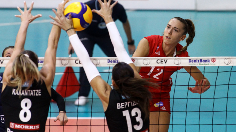 Volley League γυναικών: Ο Ολυμπιακός νικητής στο ντέρμπι, 3-2 τον ΠΑΟΚ