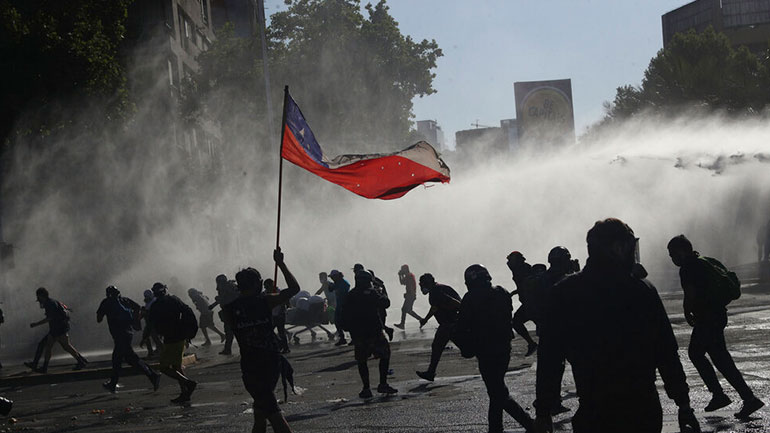 Χιλή: Επεισόδια πριν τη διεξαγωγή δημοψηφίσματος για τη μεταρρύθμιση του Συντάγματος