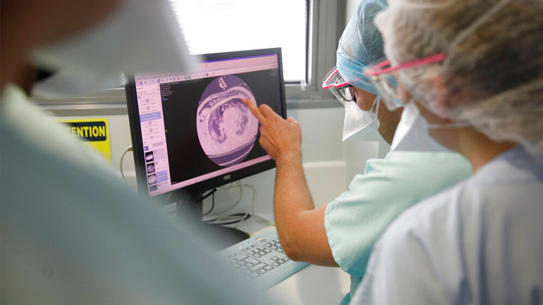 Ρεκόρ άνω των 45.000 νέων κρουσμάτων κορωνοϊού στη Γαλλία – Παράταση της κατάστασης έκτακτης ανάγκης