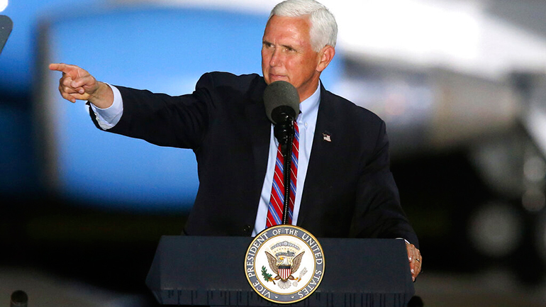 ΗΠΑ: Θετικός στον νέο κορωνοϊό ο επιτελάρχης του Μάικς Πενς – Αρνητικός  ο αντιπρόεδρος