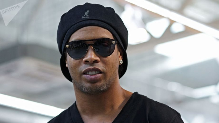 Θετικός στον κορωνοϊό ο Ροναλντίνιο