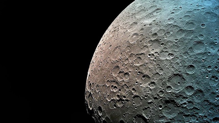 NASA: Πέραν κάθε αμφιβολίας υπάρχει πολύ νερό στη Σελήνη