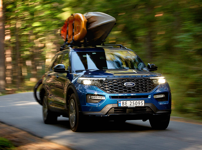 Το Ford Explorer αποδίδει 450 ίππους...