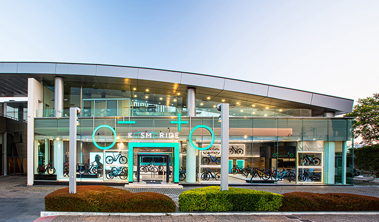 Το επιβλητικό κατάστημα της Kormoride στο Μαρούσι